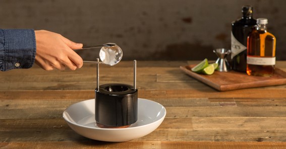 How to use an ice ball maker