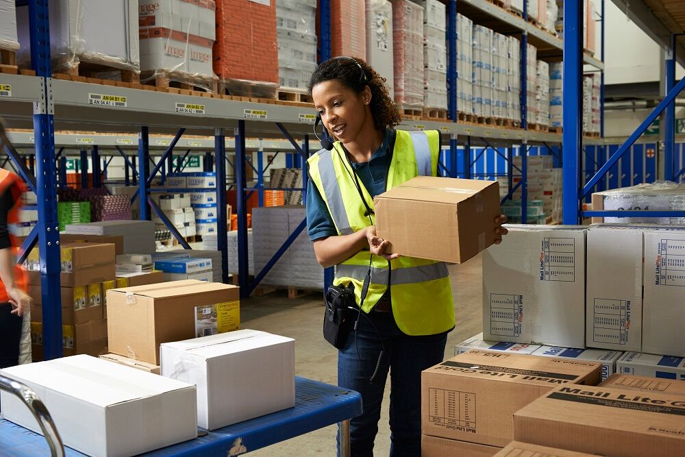 Tips to Send Items in Bulk and Streamline Your Shipping Process